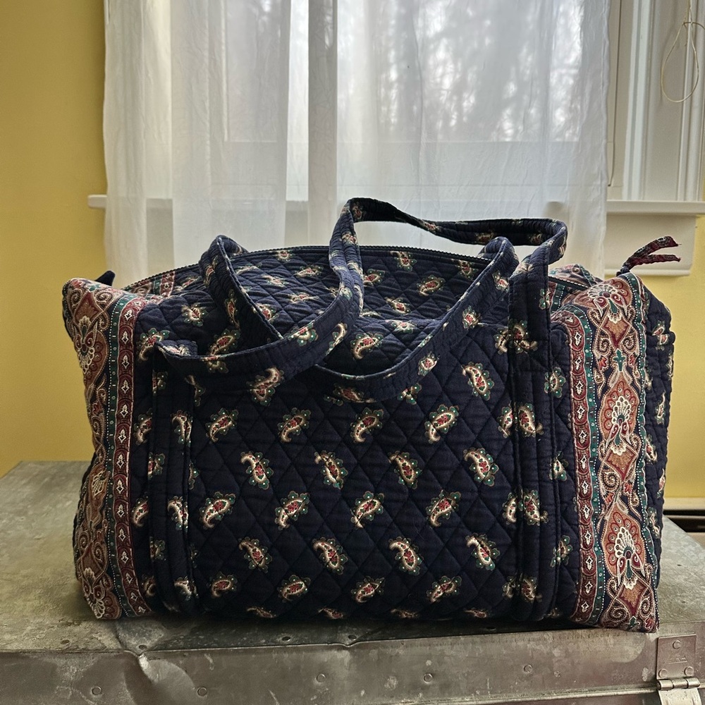 Vera Bradley Indiana duffel bag cotton navy paisley vintage